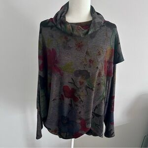 Nally & Millie Ladies Sweater - Size L/XL